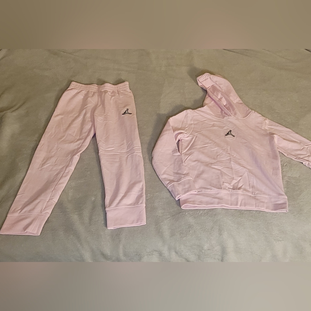Jordan Kids Light Pink Sweatpants and Hoodie Set. New Without Tag, Never Worn.